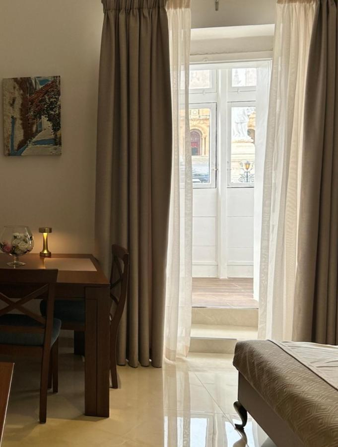 The Siggiewi Suites Bagian luar foto
