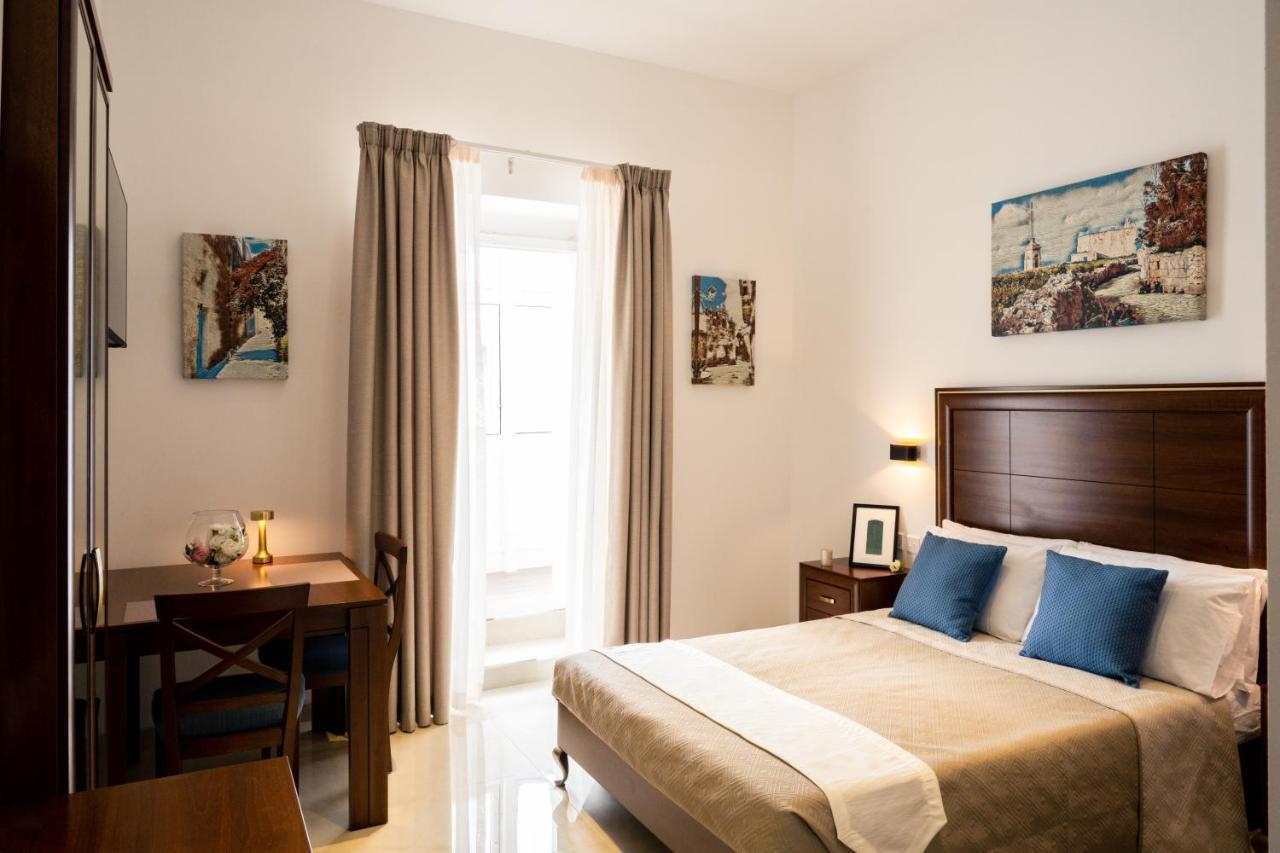 The Siggiewi Suites Bagian luar foto